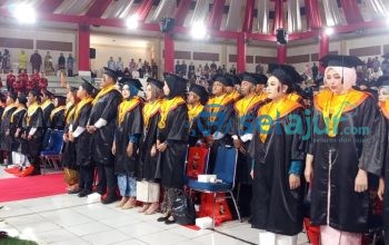 Siap Hadapi Tantangan IKN dan AI, Untag Samarinda Sukses Wisuda 416 Sarjana dan Magister Baru