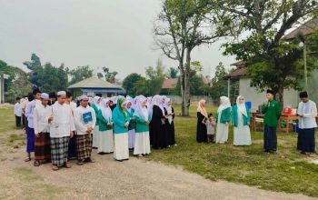 Semarakkan Hari Santri 2026, Pesantren Al Mansyuriyah Gelar Kirab di Tenggarong Seberang, Alumni Ajak Santri Resapi Peran Bangsa